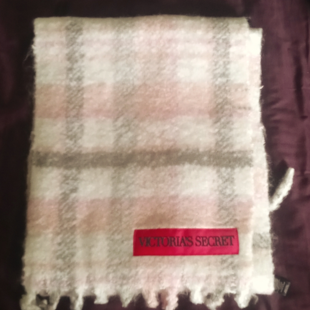 Victoria's Secret scarf